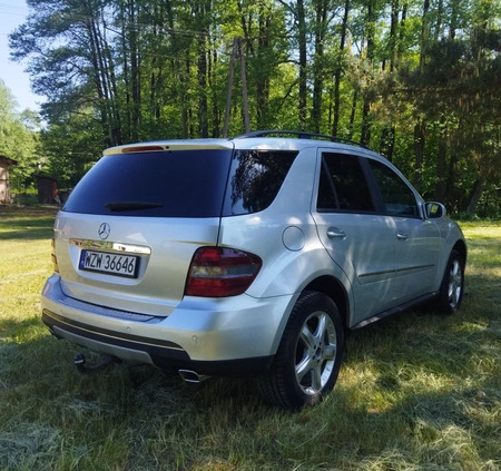 Mercedes-Benz ML cena 28000 przebieg: 212600, rok produkcji 2005 z Bełżyce małe 67